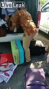 Cette famille a tout volé dans l'hotel : séchoir, serviettes, draps...