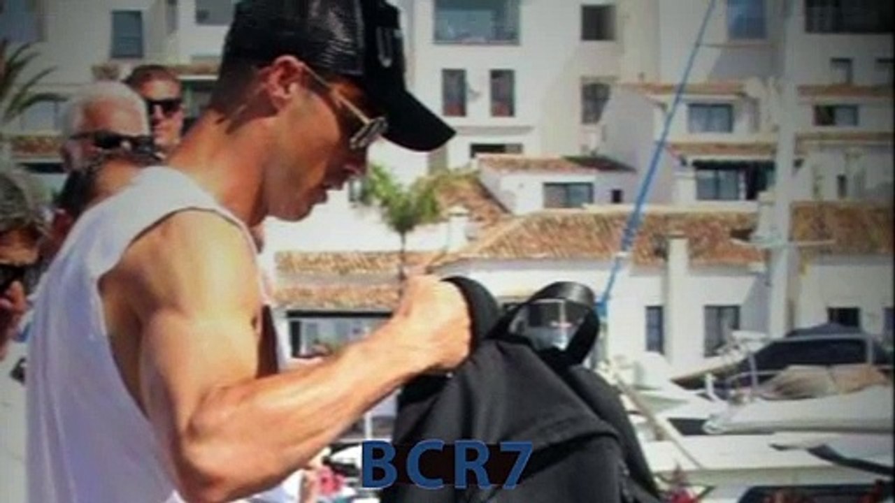 Cristiano Ronaldo and beautiful girlfriend Georgina Rodriguez on yacht 2018 Marbella