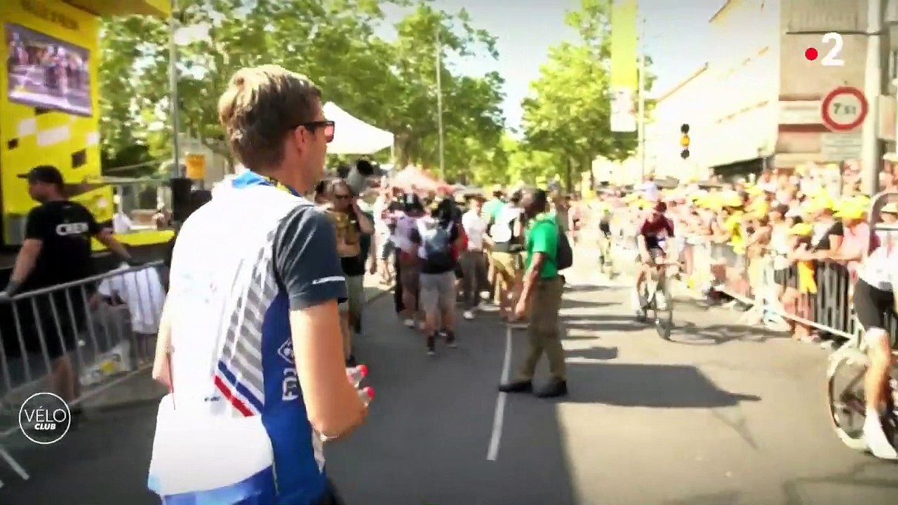 "Avec Thibaut" : notre reportage au plus près de Thibaut Pinot