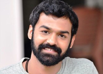 പ്രണവിനെ നായകനാക്കി വിനീതിന്റെ പുതിയ സിനിമ