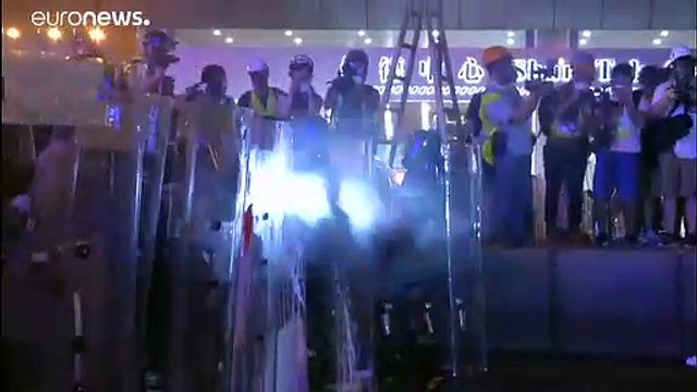 Гонконг: стычки с полицией