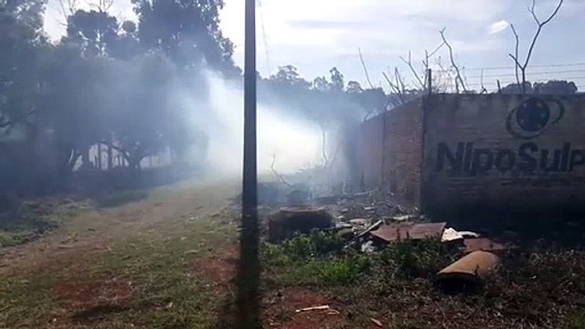 Área de vegetação no Cascavel Velho é atingida por fogo