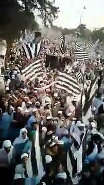 Fazal ur Rehman warns Imran Khan