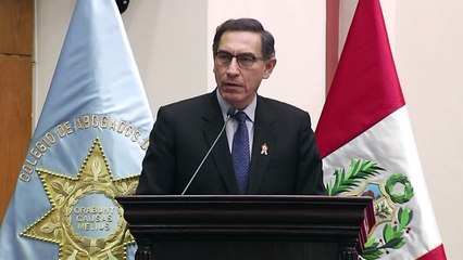 Vizcarra propõe antecipar eleições