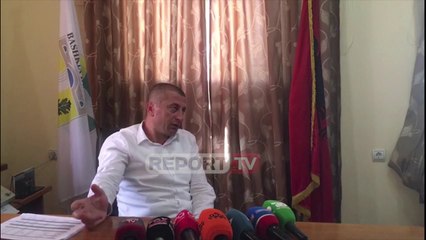 Duro: Policinë e thirra unë, administrata duhet të ishte në punë, i detyrojnë të mos hyjnë