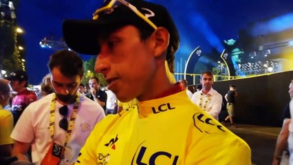 Egan Bernal : « Es una locura. Es simplemente la felicidad absoluta »