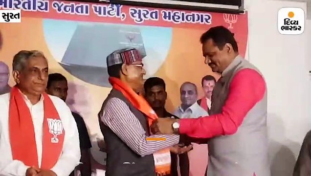 મધ્યપ્રદેશના પૂર્વ મુખ્યમંત્રી શિવરાજસિંહ ચૌહાણ સુરતની મુલાકાતે, વિઠ્ઠલ રાદડિયાને શ્રદ્ધાંજલી અર્પી