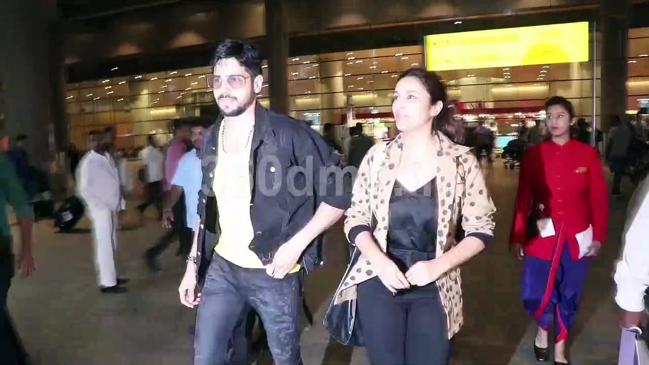 Jabariya Jodi stars Parineeti Chopra with Sidharth Malhotra Return Mumbai From Delhi
