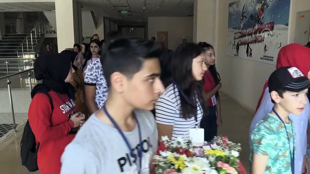 Vali İdris Akbıyık, öğrencileri kabul etti - HAKKARİ