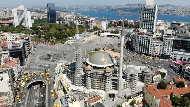 Taksim Camii'nin büyük bir bölümü tamamlandı