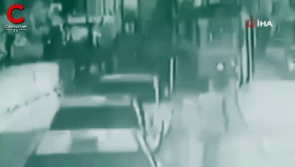 Kadıköy’de bir kadın tramvayın altında kaldı!