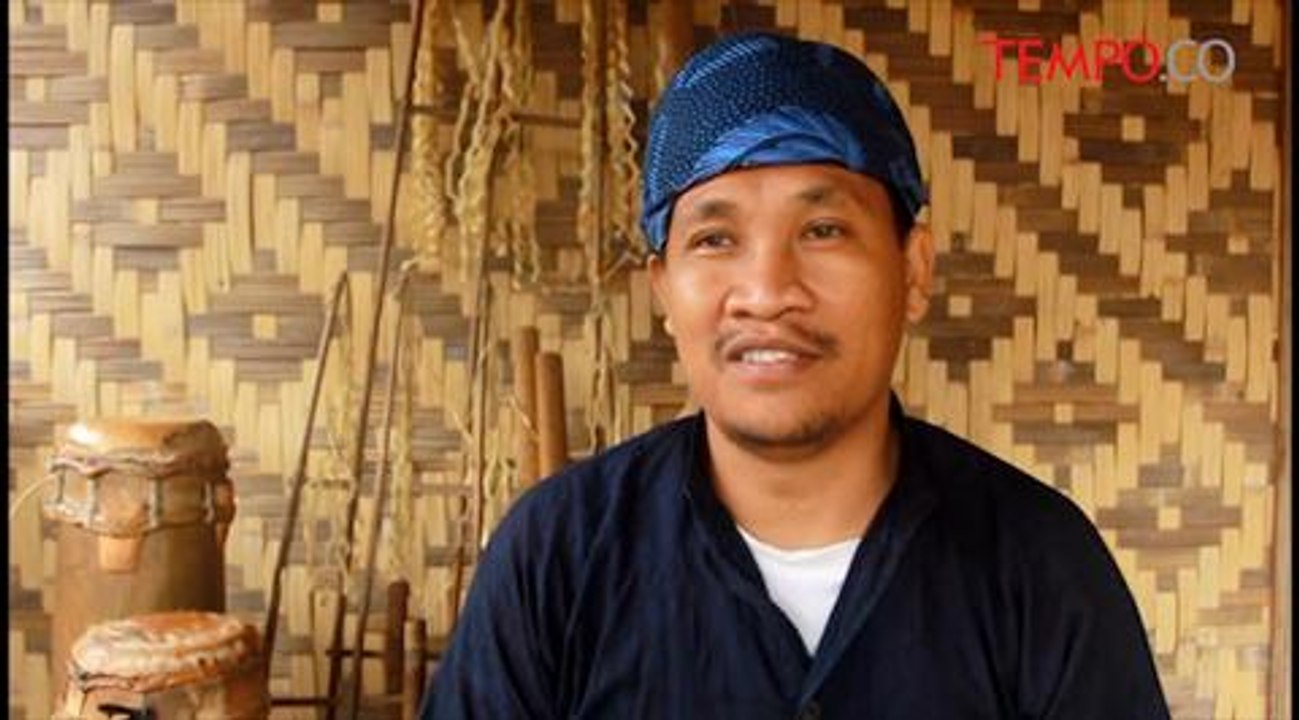 Berbalas-Pantun-Dalam-Kesenian-Angklung-Buhun-B...