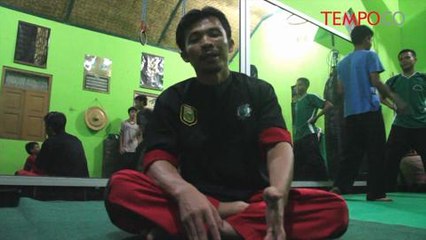 Cecep-Arif-Rahman-dari-Kaki-Galunggung-Menembus-Dunia.flv
