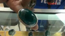 Wow-Batu-Akik-Blue-Sapphire-di-Makassar-Rp-1-Miliar-ok.flv