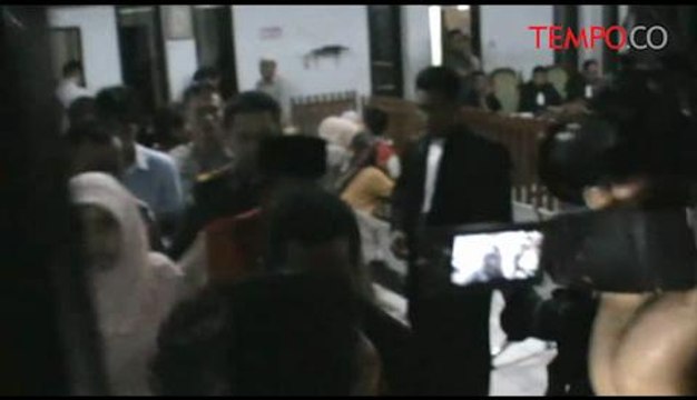 Korupsi-Hibah-Mantan-Asda-III-Pemprov-Banten-Divonis-6-Tahun.flv