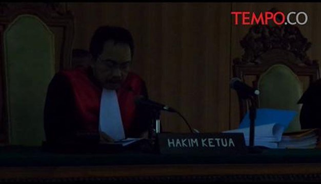 Kasus-Sumuradem-Mantan-Bupati-Indramayu-Divonis-Bebas.flv