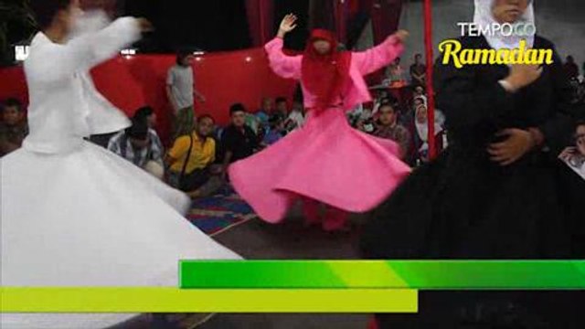 Tarian Sufi Hibur Istri Gusdur Saat Sahur Lintas Agama