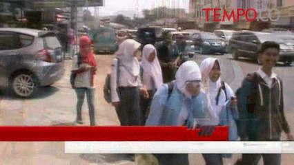 Ratusan Sopir Angkot Mogok, Ribuan Penumpang Telantar