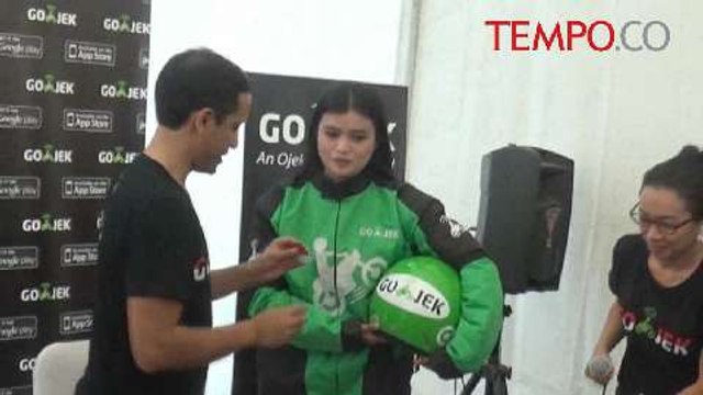 Ingin Punya Tabungan Jumbo, si Cantik Ini Jadi Driver Gojek