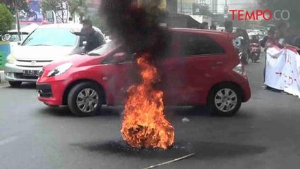 Desak Rano Benahi Banten, Demo Mahasiswa Dibubarkan Paksa