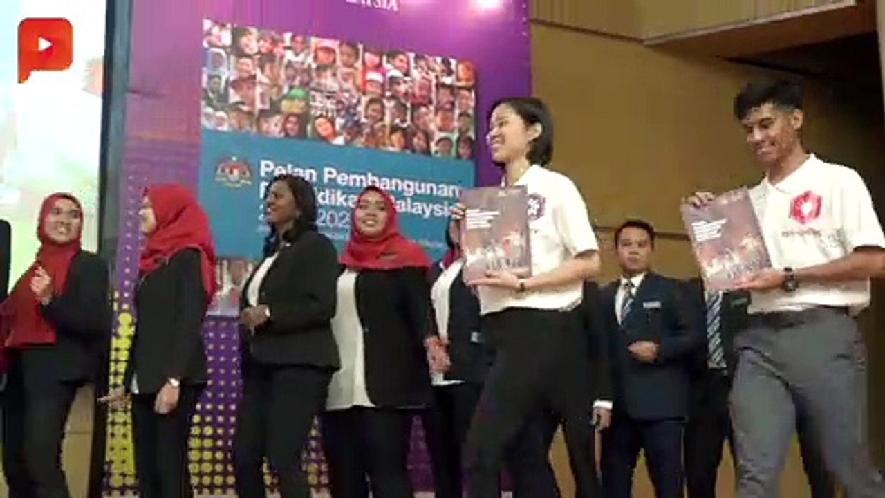 UPSR与SPM英语及格率降 政府落实英语教数理之理？