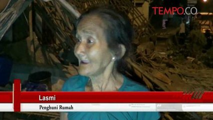 Duh, Rumah Pasangan Lansia Ini Hancur Dihantam Pikap