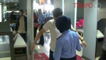 Antisipasi Teror, Ratusan Personel Amankan Bandara Ini