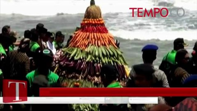 Tahun Baru Islam, Ribuan warga Gelar Labuhan di Pantai