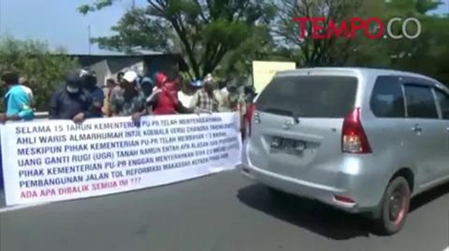 Tuntut PU Bayar Lahan 9 Miliar, Demonstran Lumpuhkan Akses Tol