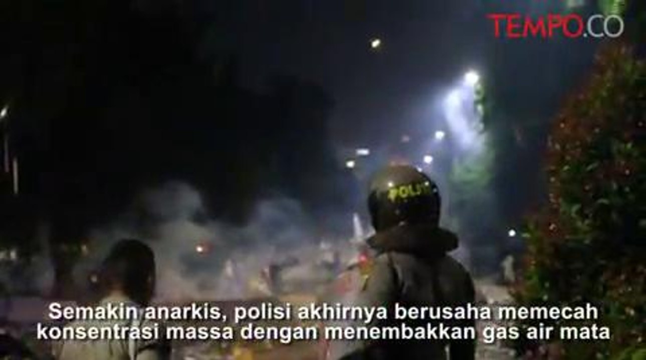 Begini Detik-detik Kerusuhan Saat Aksi Demonstrasi Di Depan Istana Negara