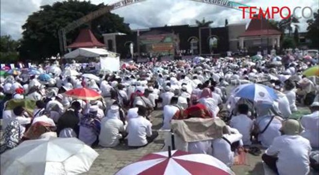 Ikut Aksi 212, Warga Ribuan Warga Ponorogo Padati Alun-alun