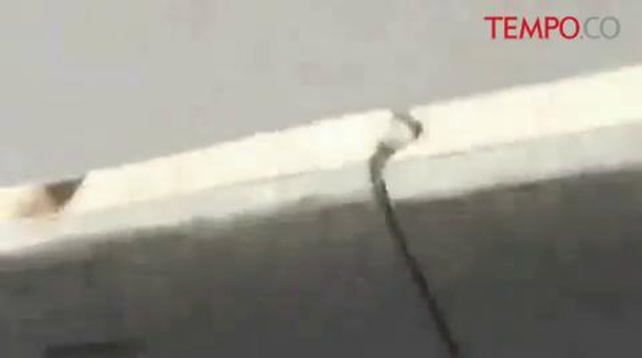 Dirazia, Wanita Ini Pukul, Cakar, Tarik-Tarik Baju Polisi sampai...