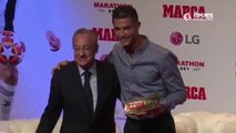 Cristiano Ronaldo recebe o premio Marca Leyenda