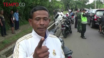 Supir Mengantuk, Mobil Terperosok ke Selokan