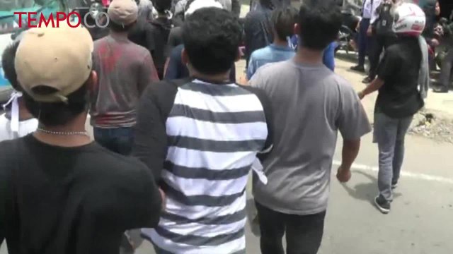 Aksi Demo Tolak Penggusuran, Pendemo Adu Jotos Dengan Pengendara