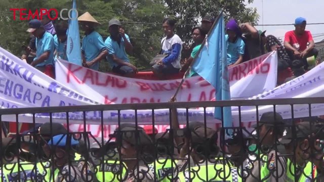 Warga Mojokerto Terdampak Limbah Demo Tuntut Air Bersih