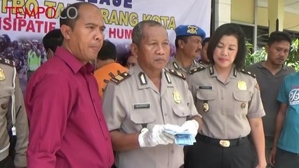 Aksi Ganjal ATM Gunakan Tusuk Gigi Terekam Kamera CCTV