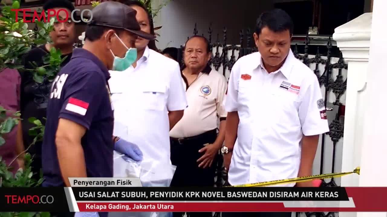 Usai Salat Subuh Penyidik KPK Novel Baswedan Disiram Air Keras