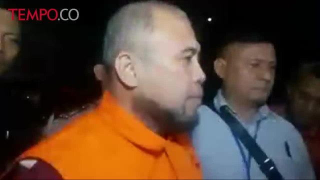 Berita Terkini: Sidang Kasus Suap, Patrialis Akbar Bantah Terima Duit