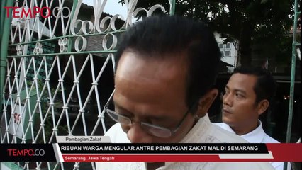 Ribuan Warga Mengular Antre Pembagian Zakat Mal di Semarang