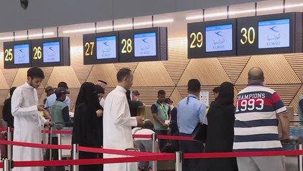 بموسم الصيف.. نمو حركة المسافرين ينعش قطاع السياحة بالكويت