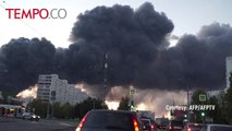 Pusat Belanja Besar di Moskow Terbakar 3.000 Orang Dievakuasi