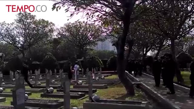 Hari Pahlawan 10 November, Jokowi Ziarah Nasional di Kalibata