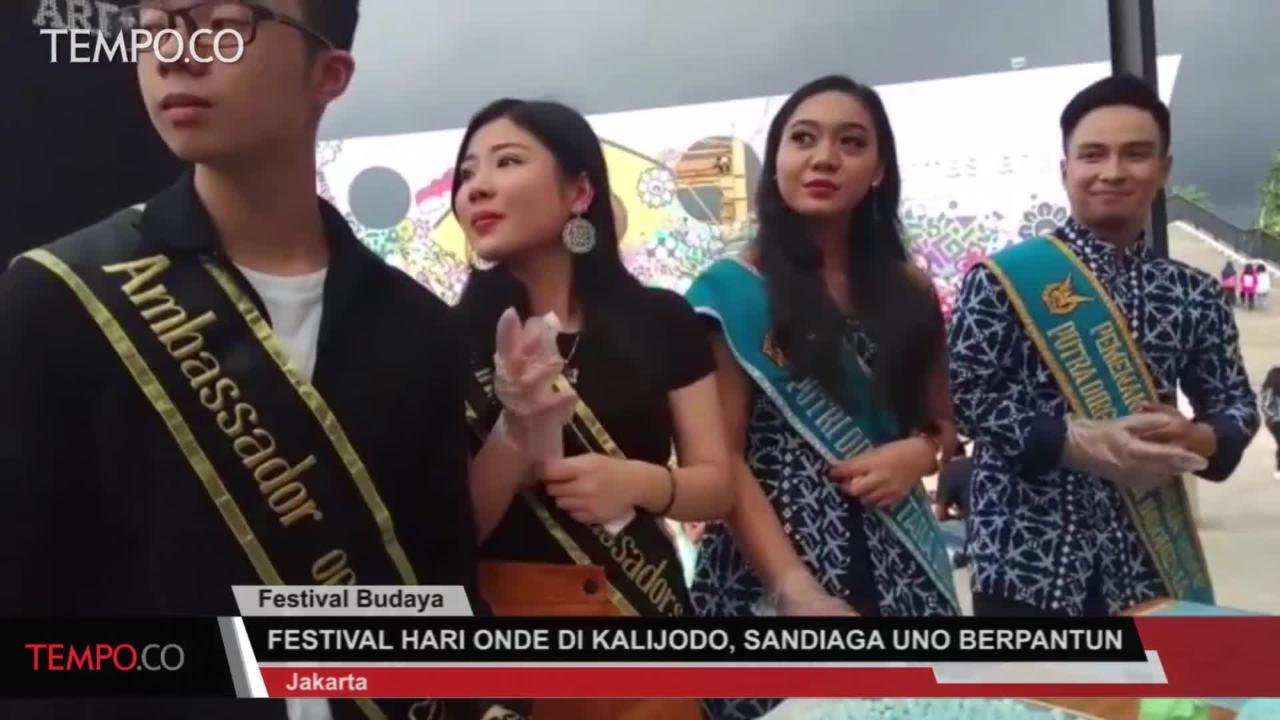 FESTIVAL HARI ONDE DI KALIJODO, SANDIAGA UNO BERPANTUN