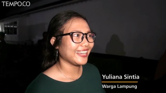 Malam Tahun Baru, Presiden Joko Widodo Temui Warga di Gedung Agung