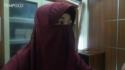 Pelarangan Bercadar, Sambil Menangis Mahasiswi Ini Curhat