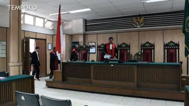 Sidang Gugat Cerai, Pengacara Ahok Serahkan Kesimpulan 17 Lembar