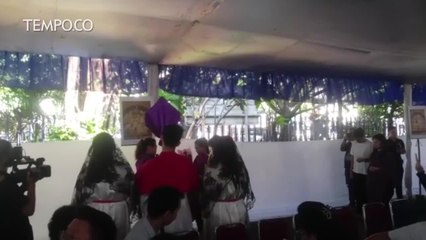 Visualisasi Jalan Salib di Gereja Katedral Jakarta