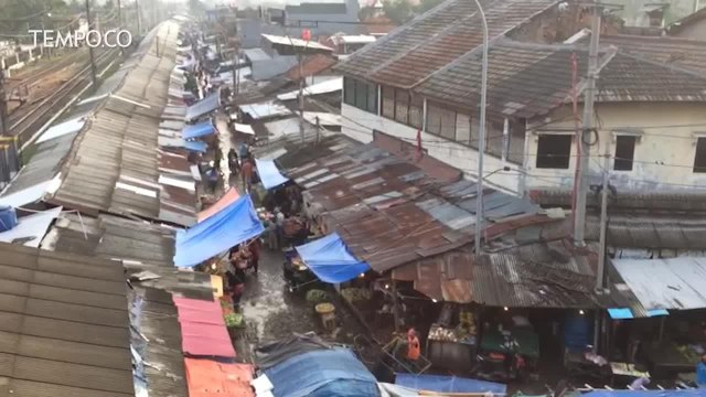 Jelang Eksekusi, Pedagang Pasar Kemiri Muka Tetap Berjualan