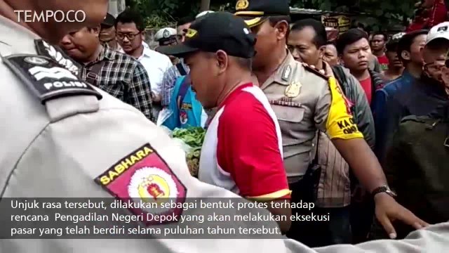 Ratusan Pedagang Pasar Kemiri Muka, Demo PN Depok